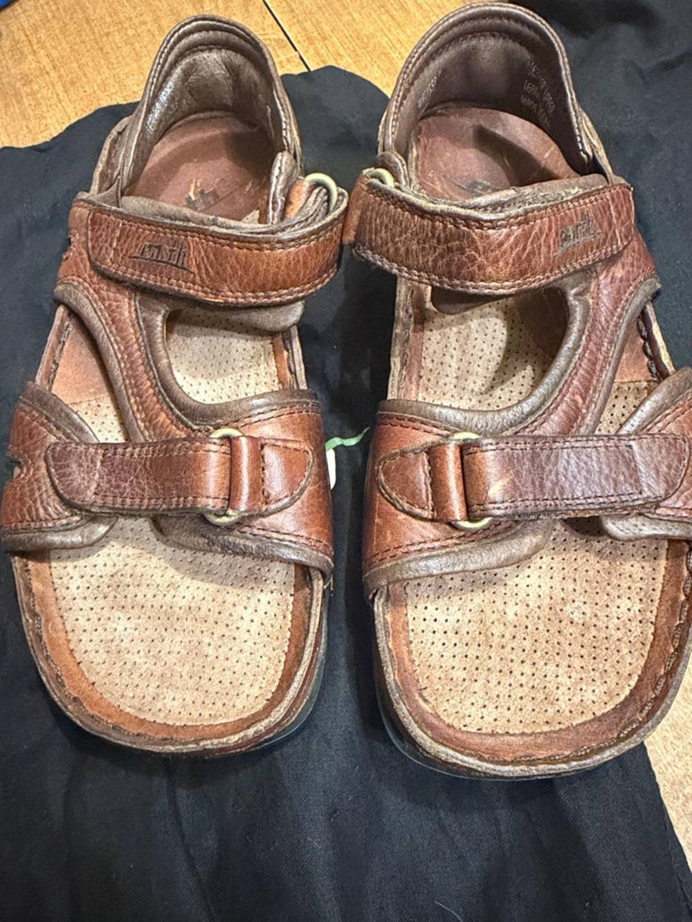 Earth Brown Leather Sandals sz 6